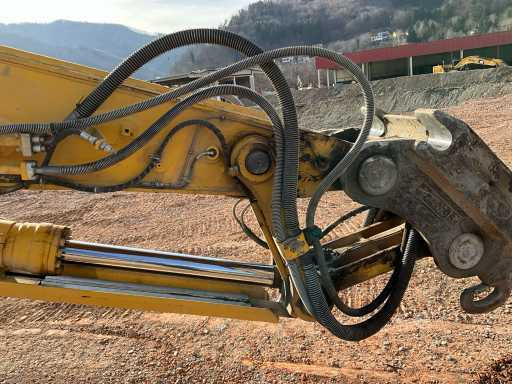 حفار زاحف Komatsu PC490LC H: صورة 13