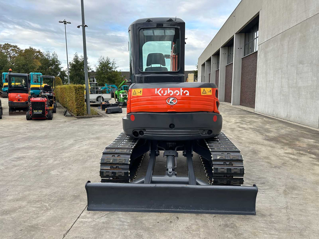 Kubota KUBOTA - 2012 - KX155-3SZ - MIDI EXCAVATOR - حفار زاحف: صورة 5 Kubota KUBOTA - 2012 - KX155-3SZ - MIDI EXCAVATOR - حفار زاحف: صورة 5