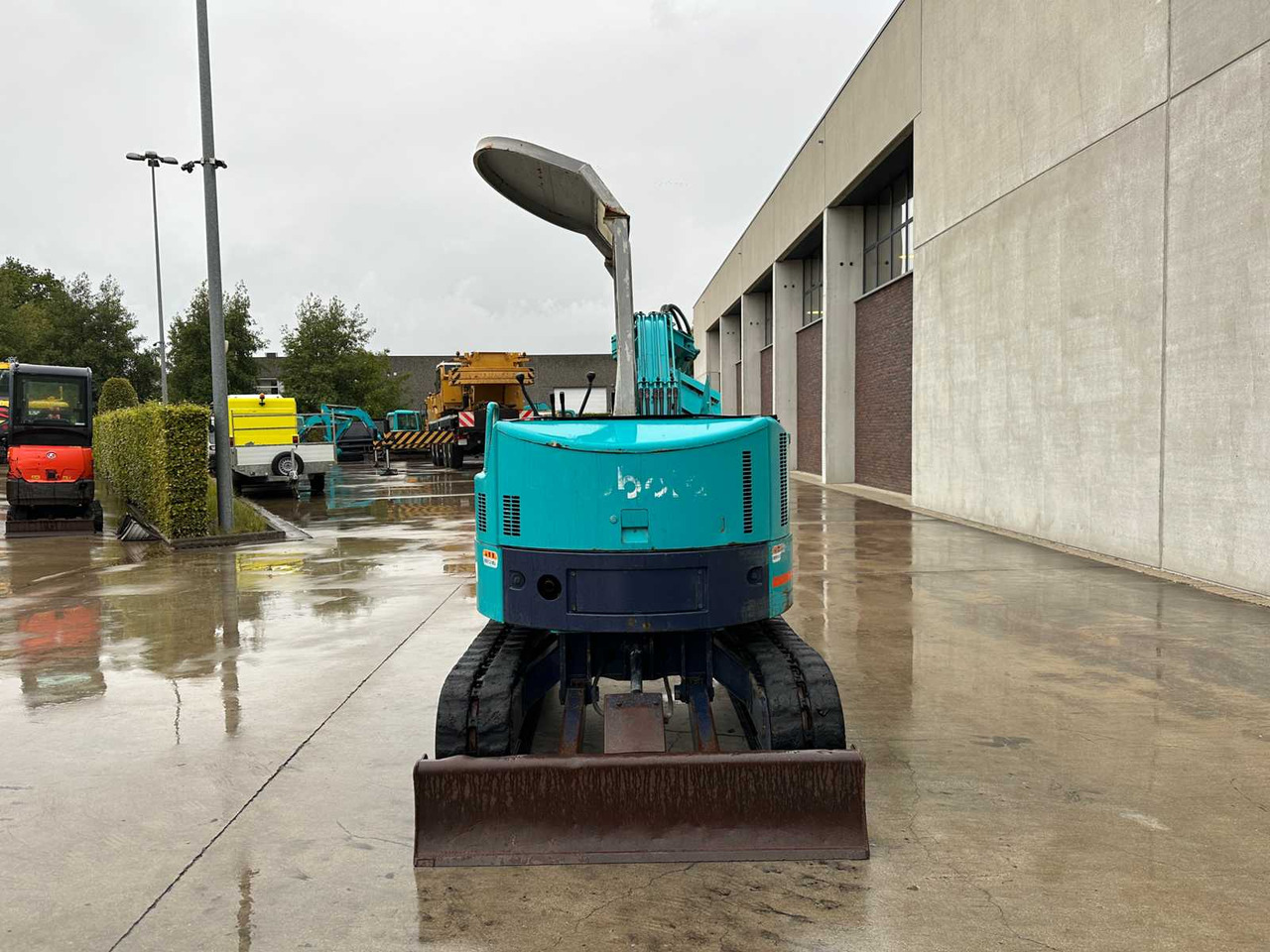 Kubota KUBOTA - RX-201 - MIDI EXCAVATOR - حفار زاحف: صورة 5 Kubota KUBOTA - RX-201 - MIDI EXCAVATOR - حفار زاحف: صورة 5