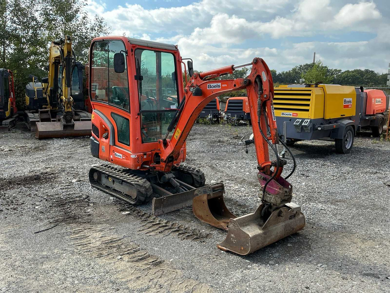 Kubota KX016-4G - حفار زاحف: صورة 2 Kubota KX016-4G - حفار زاحف: صورة 2