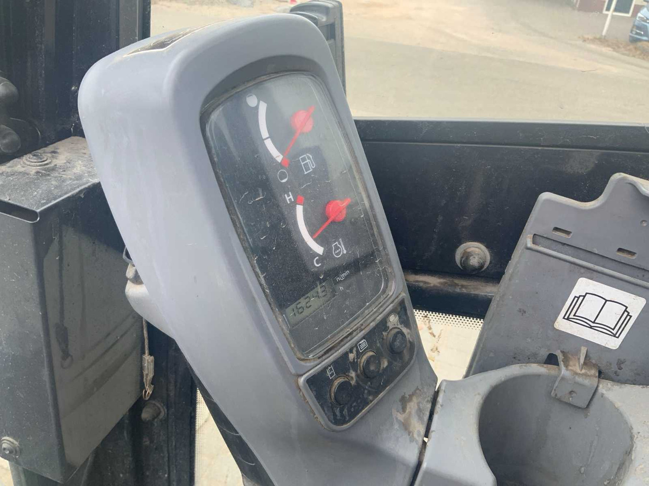 حفار صغير Kubota KX019-4: صورة 16