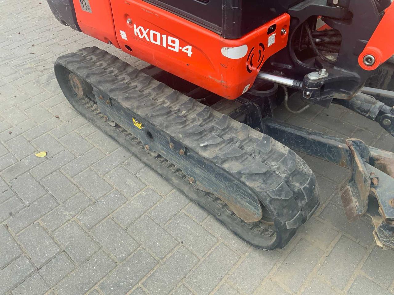 حفار صغير Kubota KX019-4: صورة 13
