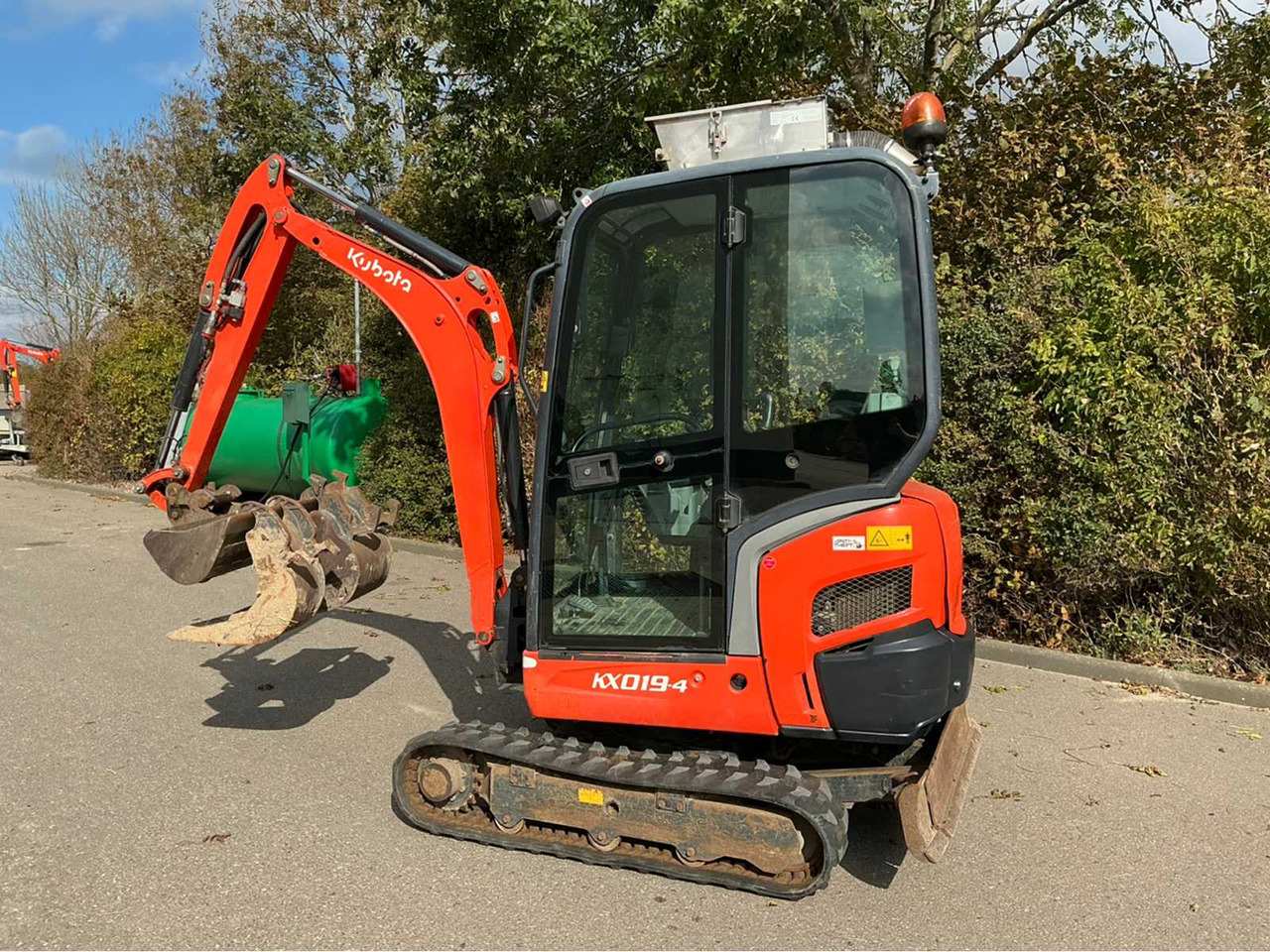 Kubota KX019-4 - حفار صغير: صورة 4 Kubota KX019-4 - حفار صغير: صورة 4