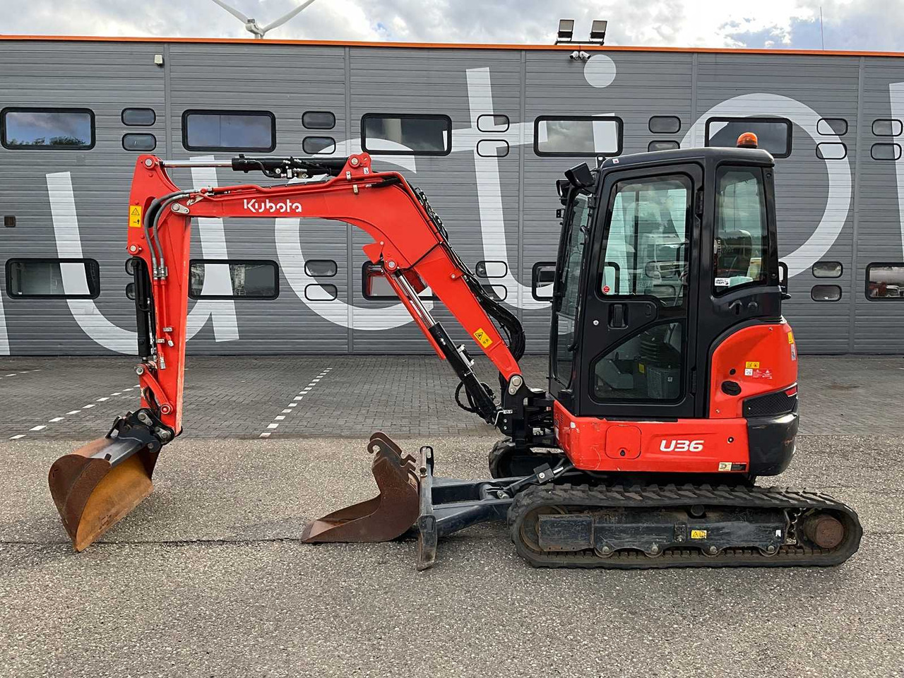 Kubota U36-4 - حفار صغير: صورة 2 Kubota U36-4 - حفار صغير: صورة 2