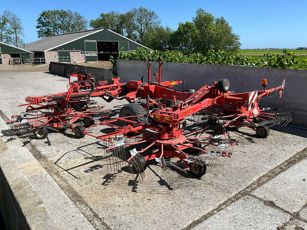 Kuhn GA 15021 - آلات زراعية: صورة 1 Kuhn GA 15021 - آلات زراعية: صورة 1