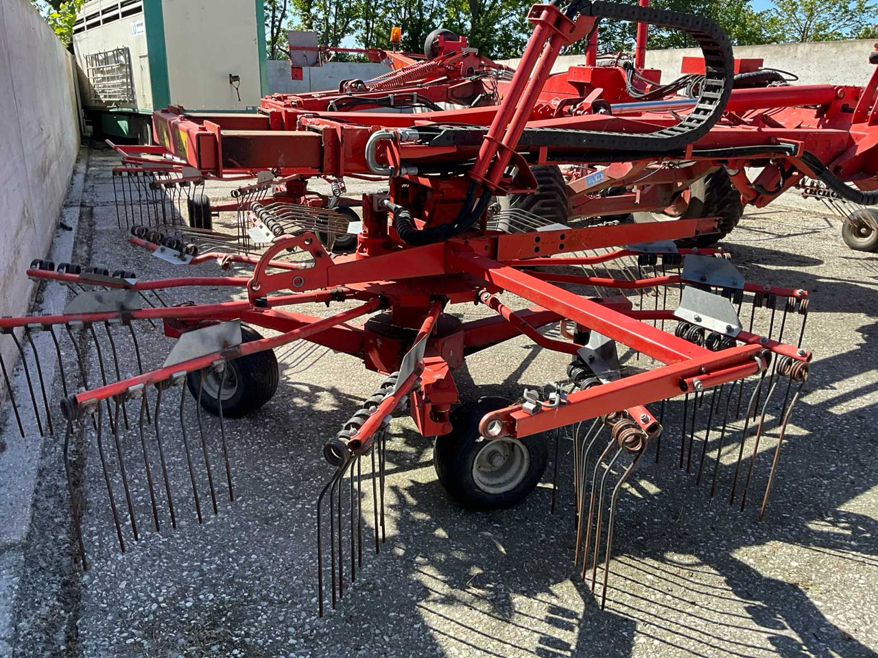 Kuhn GA 15021 - آلات زراعية: صورة 5 Kuhn GA 15021 - آلات زراعية: صورة 5