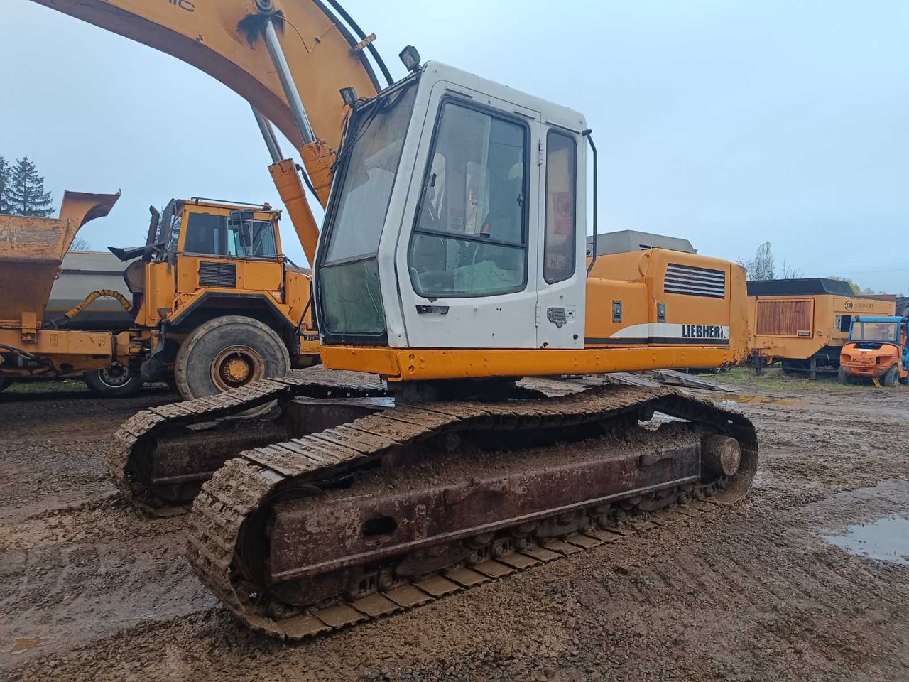 حفّار LIEBHERR - 2001 - R924 - TRACKED EXCAVATOR: صورة 11