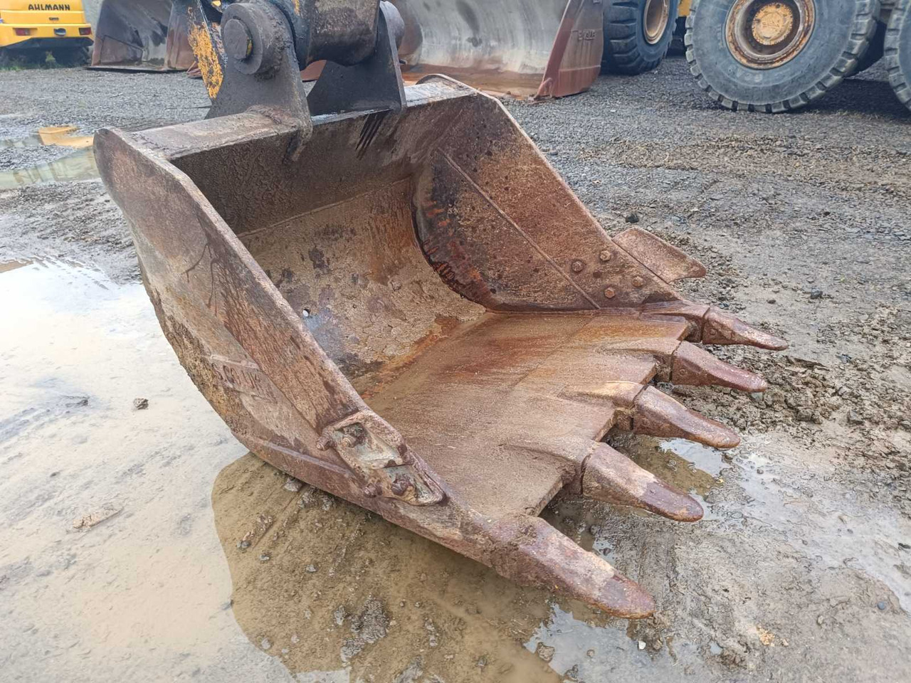 حفّار LIEBHERR - 2001 - R924 - TRACKED EXCAVATOR: صورة 12