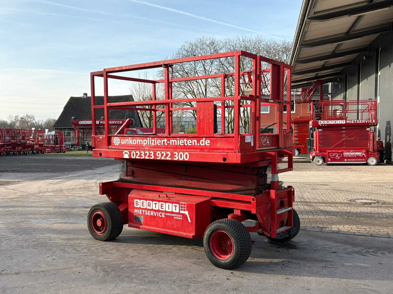 LIFTLUX - SL 83-16 - LIFTLUX SL 83-16 - 1995 - منصة جومحمولةية: صورة 3 LIFTLUX - SL 83-16 - LIFTLUX SL 83-16 - 1995 - منصة جومحمولةية: صورة 3