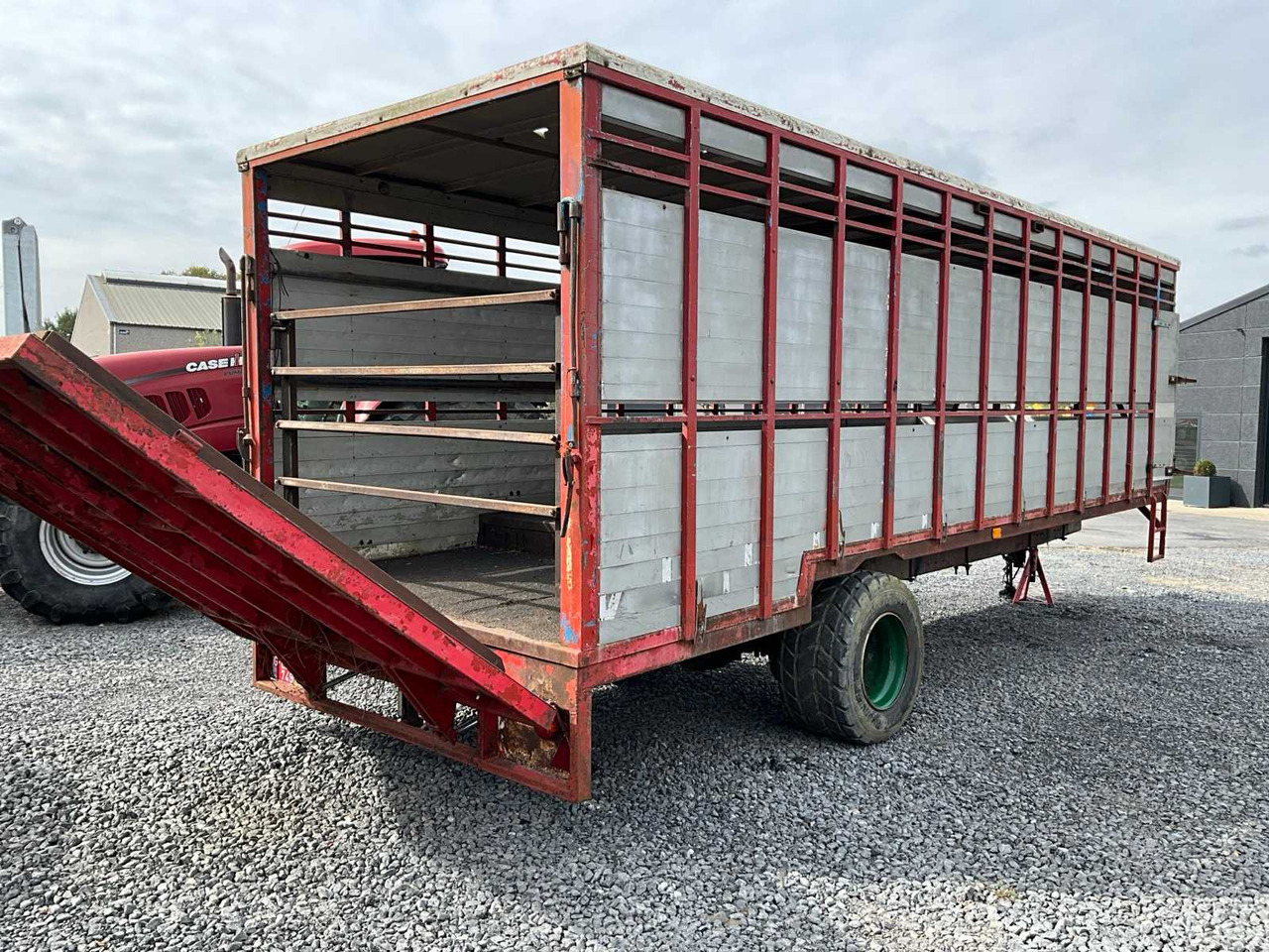 Livestock trailer - مقطورة للماشية: صورة 5 Livestock trailer - مقطورة للماشية: صورة 5