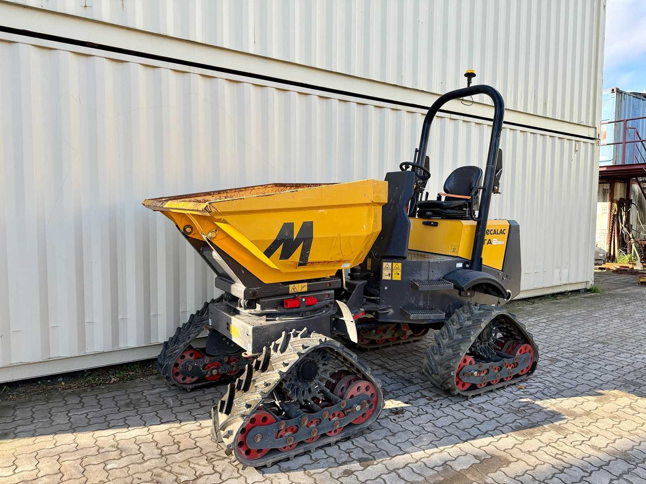 MECALAC - TA2SEH QUAD TRACK SWIVEL BODY - 2018 - DUMPER - شاحنة قلابة صغيرة: صورة 5 MECALAC - TA2SEH QUAD TRACK SWIVEL BODY - 2018 - DUMPER - شاحنة قلابة صغيرة: صورة 5