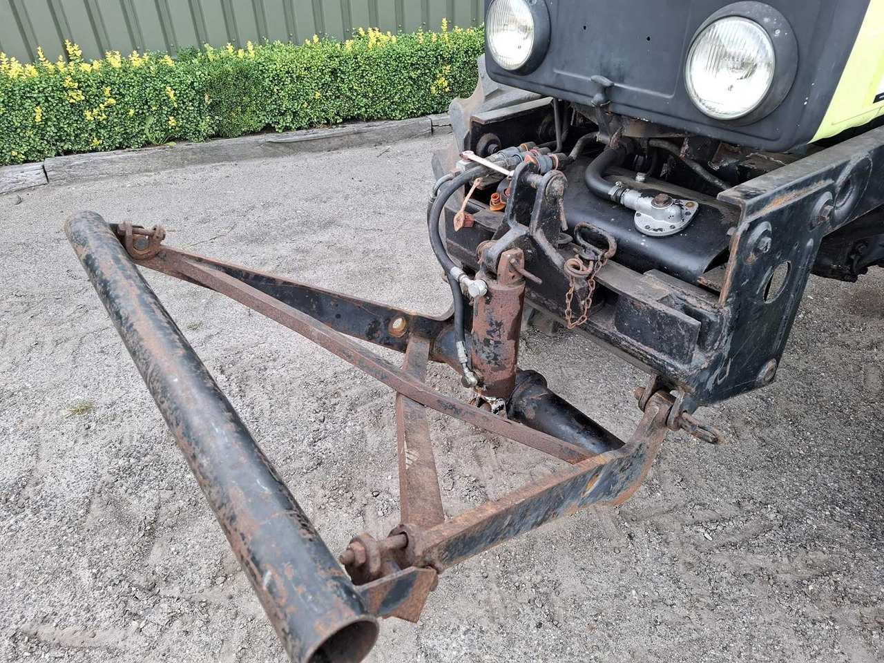 MERCEDES-BENZ - MB TRAC 800 - ALL-WHEEL DRIVE AGRICULTURAL TRACTOR - جرار: صورة 4 MERCEDES-BENZ - MB TRAC 800 - ALL-WHEEL DRIVE AGRICULTURAL TRACTOR - جرار: صورة 4