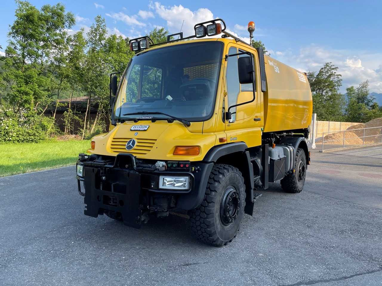 MERCEDES-BENZ - UNIMOG - 2001 - KOMMOBIL (UNIMOG) U400 - شاحنة: صورة 2 MERCEDES-BENZ - UNIMOG - 2001 - KOMMOBIL (UNIMOG) U400 - شاحنة: صورة 2