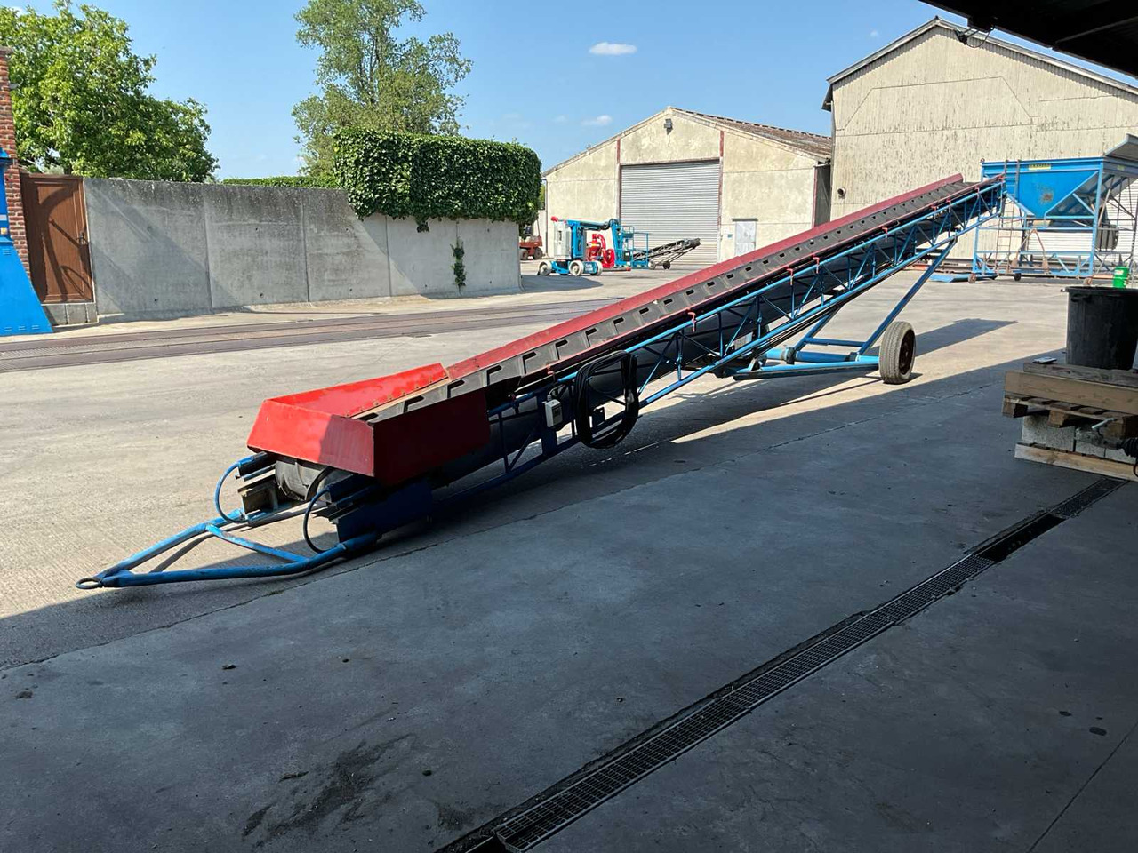 Mobile conveyor belt - toggle clamp - سيور ناقلة: صورة 2 Mobile conveyor belt - toggle clamp - سيور ناقلة: صورة 2