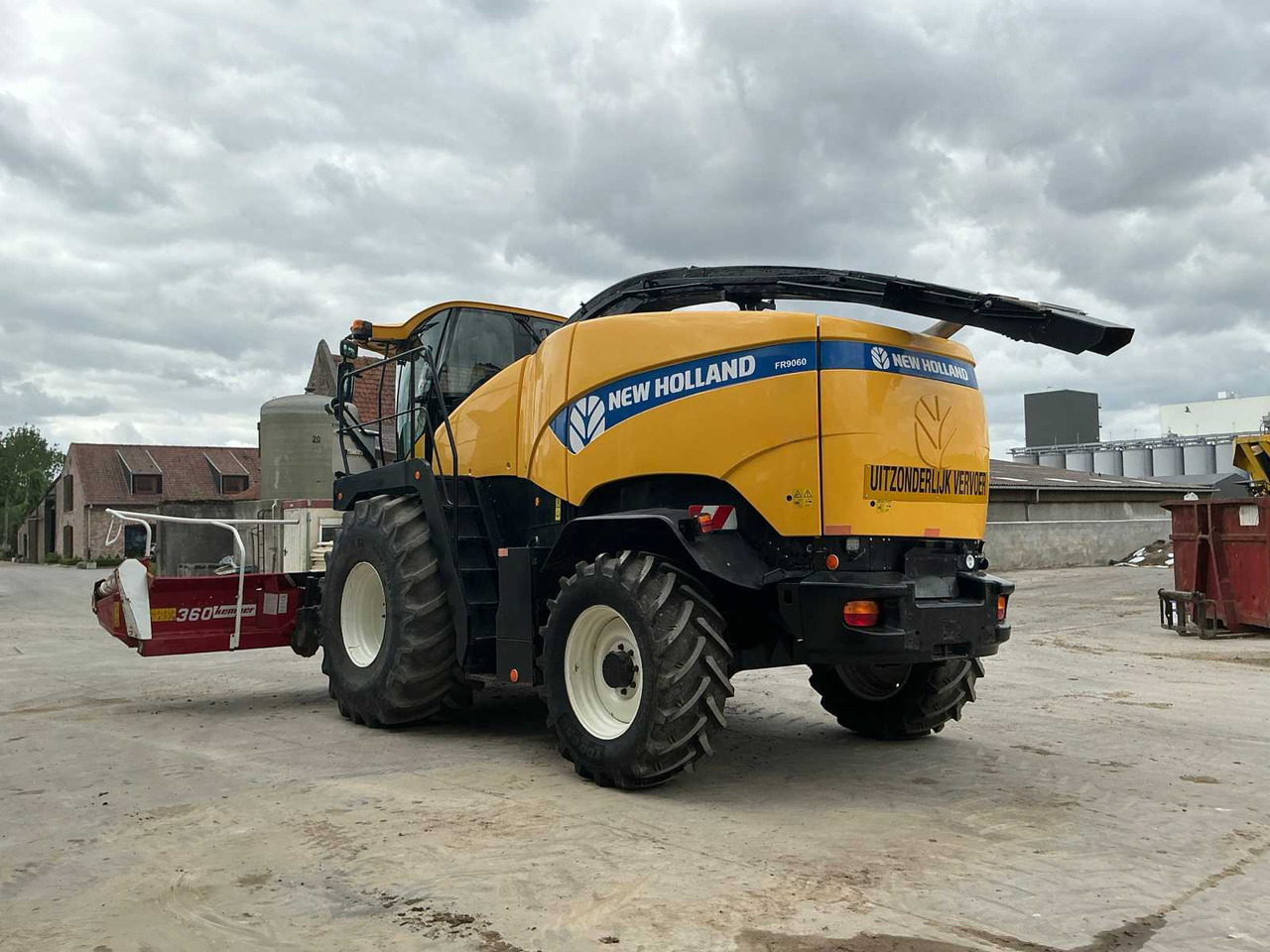 New Holland FR9060 - حصادة الأعلاف: صورة 3 New Holland FR9060 - حصادة الأعلاف: صورة 3