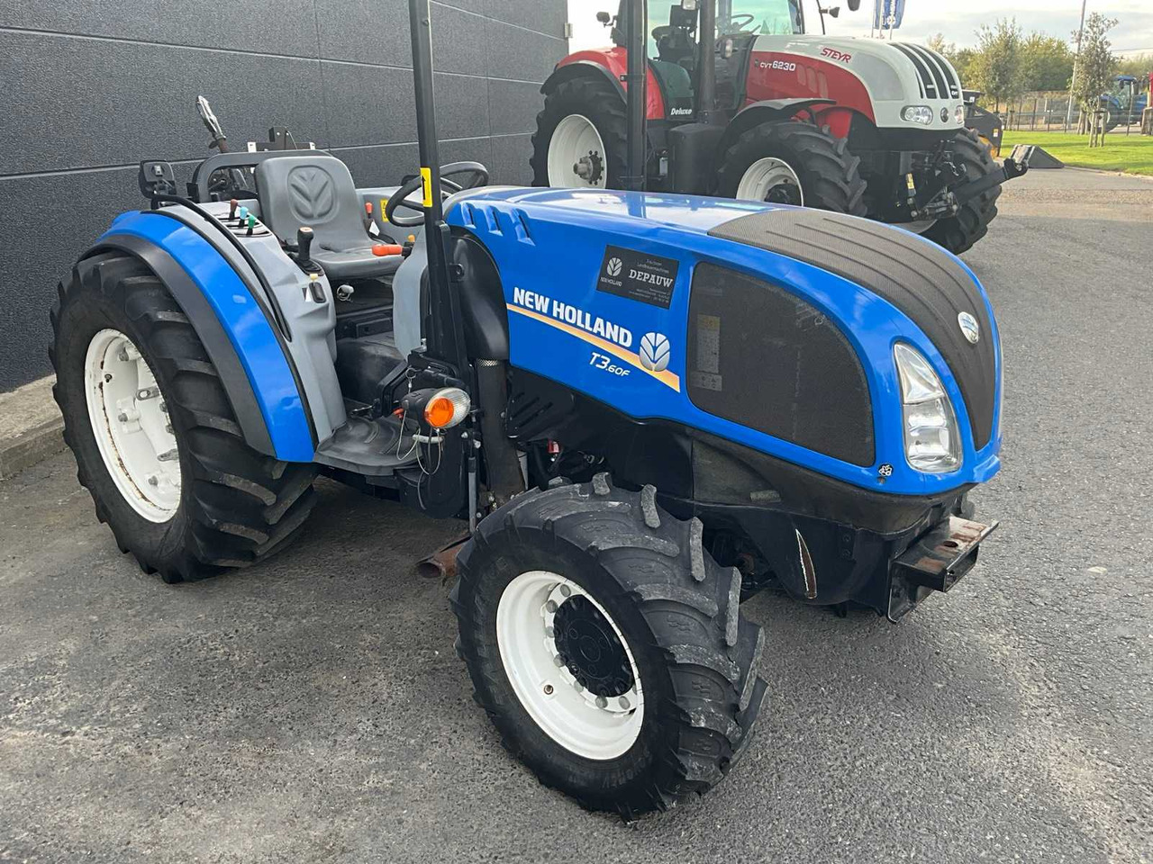 New Holland T3.60F - جرار صغير: صورة 3 New Holland T3.60F - جرار صغير: صورة 3