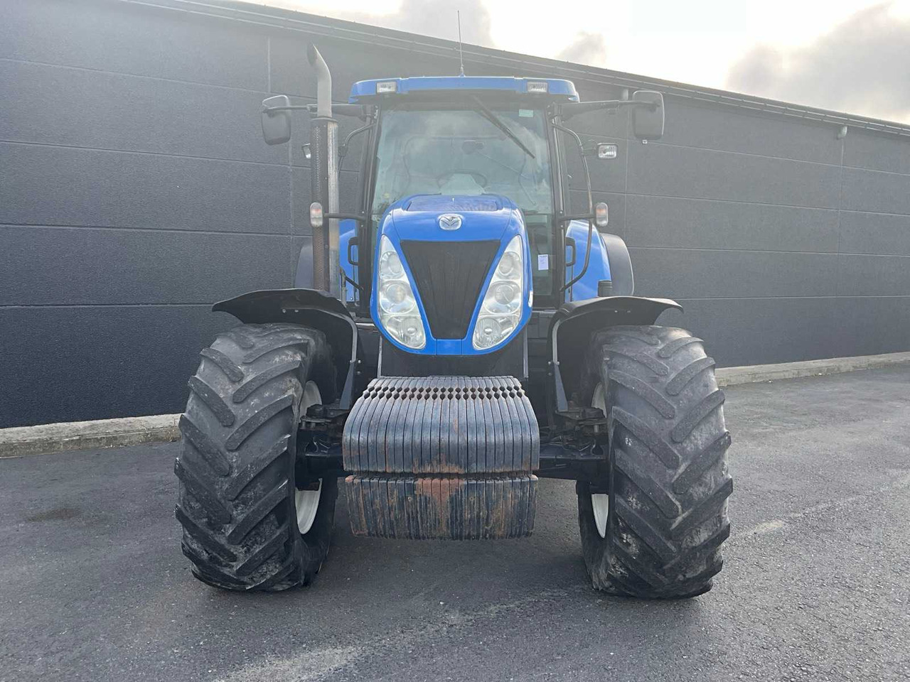 New Holland T7050 - جرار: صورة 2 New Holland T7050 - جرار: صورة 2