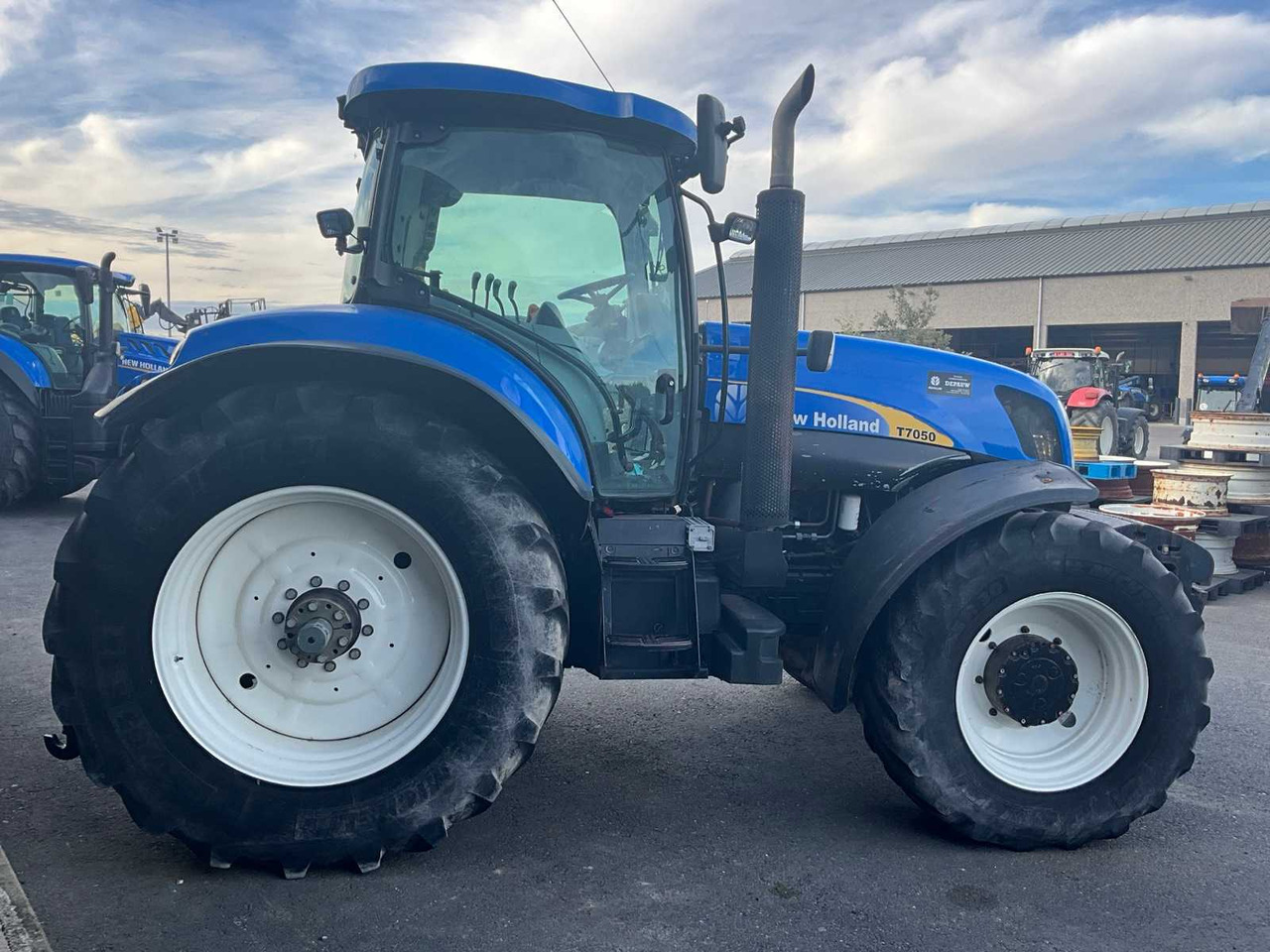 New Holland T7050 - جرار: صورة 5 New Holland T7050 - جرار: صورة 5
