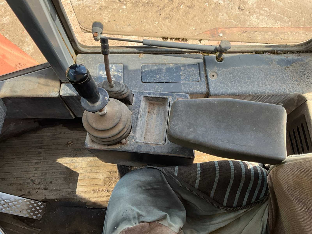 اللودر بعجل O&K L15: صورة 18