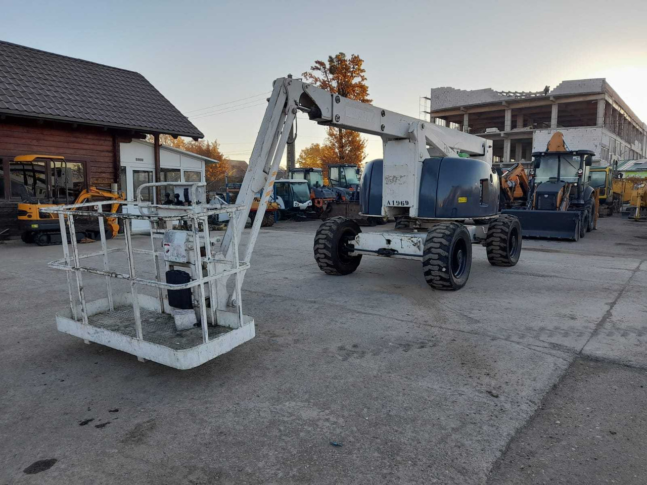 PINGUELY- HAULOTTE - HA20PX - AERIAL WORK PLATFORMS - 2004 - منصة جومحمولةية: صورة 2 PINGUELY- HAULOTTE - HA20PX - AERIAL WORK PLATFORMS - 2004 - منصة جومحمولةية: صورة 2