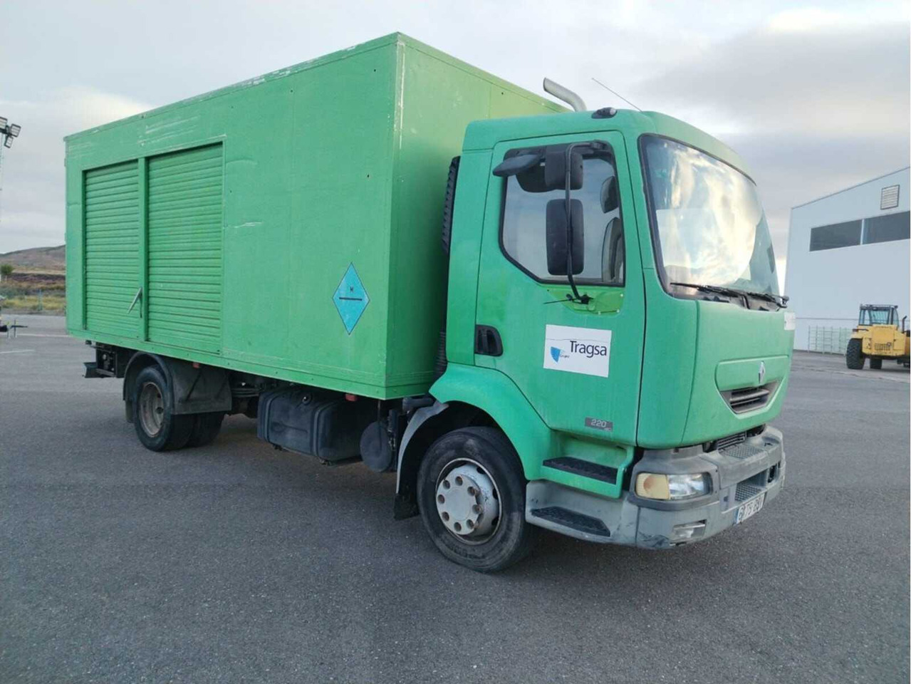 RENAULT M220.14C MAINTANCE TRUCK - 2002 - شاحنة: صورة 2 RENAULT M220.14C MAINTANCE TRUCK - 2002 - شاحنة: صورة 2
