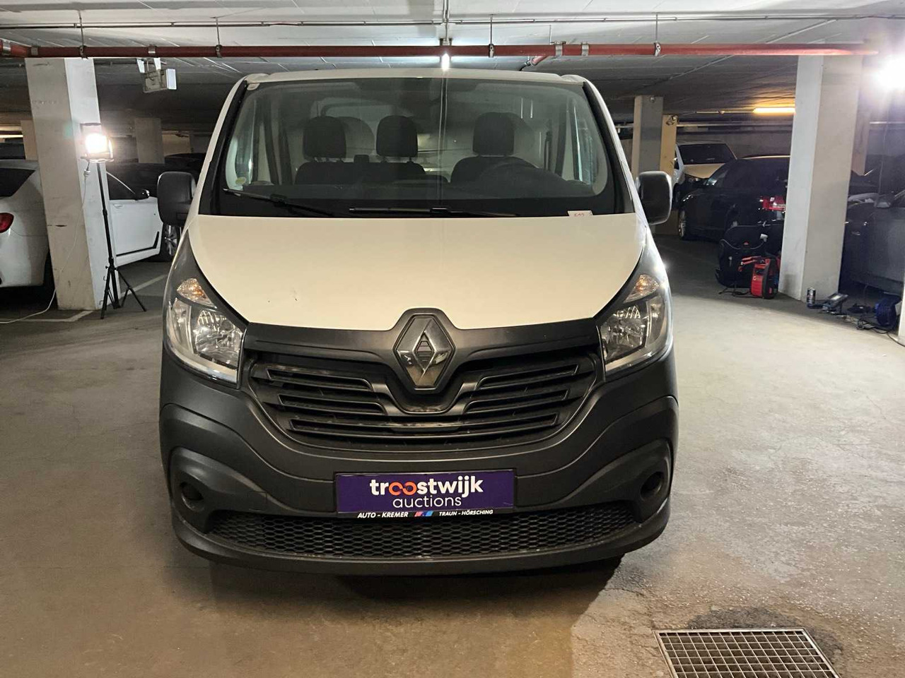 RENAULT TRAFIC VANS - شاحنة توصيل مغلقة: صورة 2 RENAULT TRAFIC VANS - شاحنة توصيل مغلقة: صورة 2