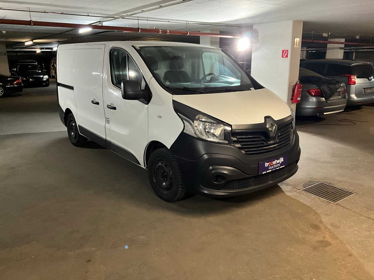 RENAULT TRAFIC VANS - شاحنة توصيل مغلقة: صورة 3 RENAULT TRAFIC VANS - شاحنة توصيل مغلقة: صورة 3