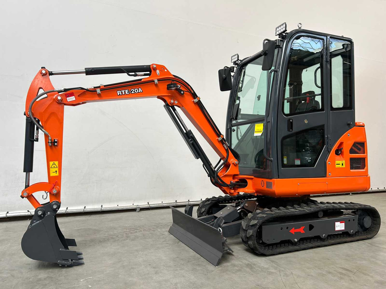 RTE - 2025 - CX20A - KUBOTA EURO 5 MINI EXCAVATOR WITH CAB - حفار صغير: صورة 5 RTE - 2025 - CX20A - KUBOTA EURO 5 MINI EXCAVATOR WITH CAB - حفار صغير: صورة 5