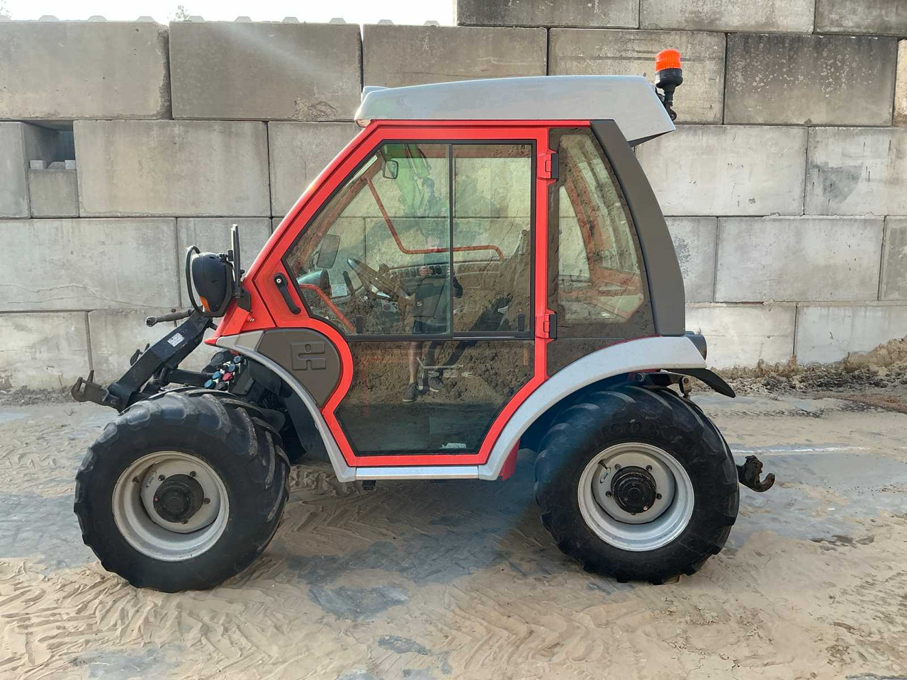 Reform Metrac H7X - جرار: صورة 2 Reform Metrac H7X - جرار: صورة 2
