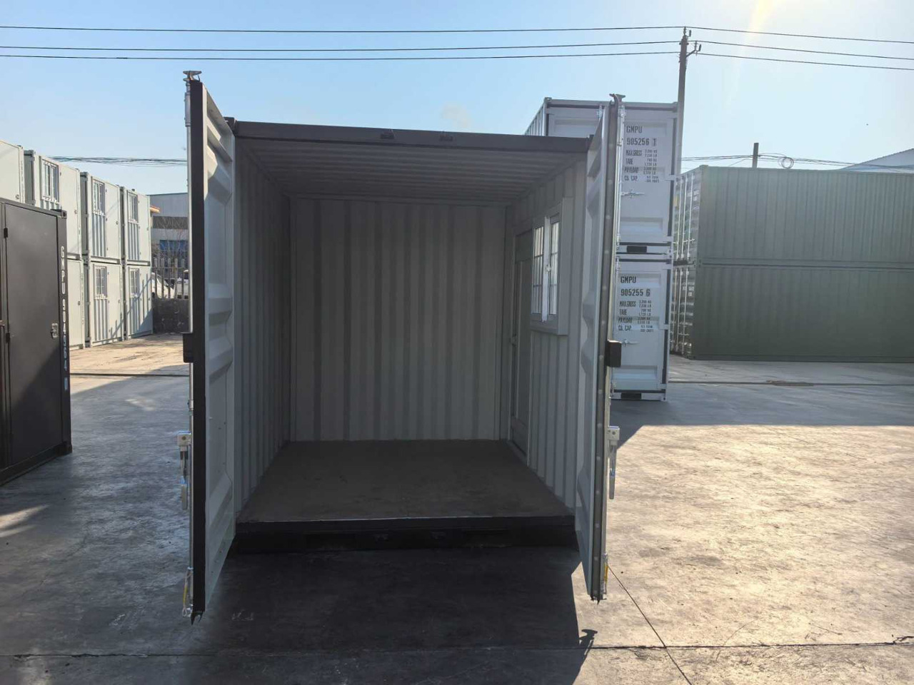 Rhino-cross-containers 9ft met deur en raam - حاوية شحن: صورة 5 Rhino-cross-containers 9ft met deur en raam - حاوية شحن: صورة 5