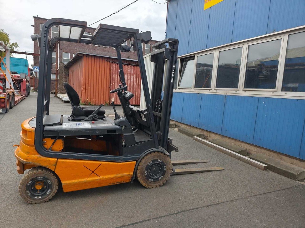 STILL - R 60-25 - FORKLIFT TRUCKS ELECTRIC WITHOUT BATTERY - 1999 - رافعة شوكية: صورة 4 STILL - R 60-25 - FORKLIFT TRUCKS ELECTRIC WITHOUT BATTERY - 1999 - رافعة شوكية: صورة 4