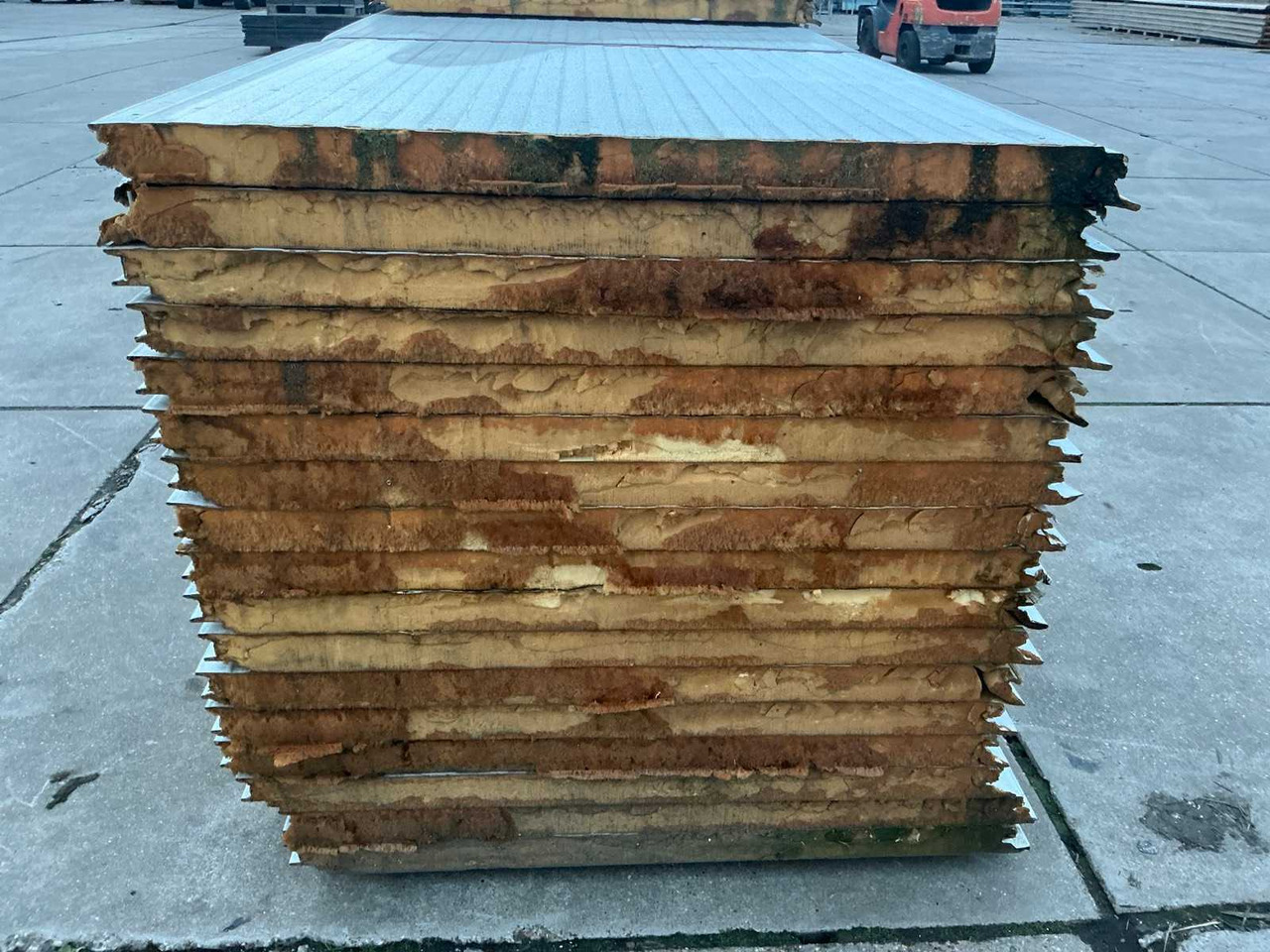 Sandwich PIR panel 60 mm (17x) - معدات الانشاءات: صورة 2 Sandwich PIR panel 60 mm (17x) - معدات الانشاءات: صورة 2