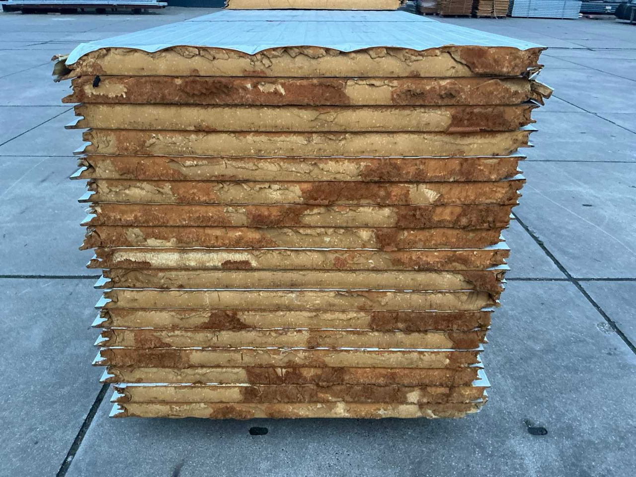 Sandwich PIR panel 60 mm (17x) - معدات الانشاءات: صورة 5 Sandwich PIR panel 60 mm (17x) - معدات الانشاءات: صورة 5