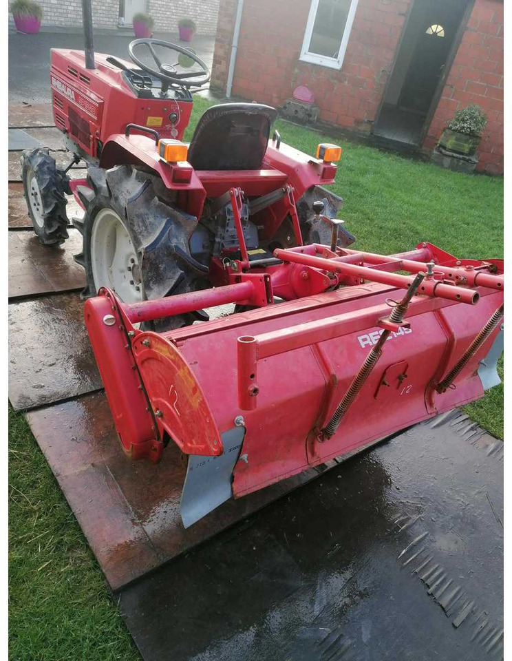 Shibaura SP1540 - جرار صغير: صورة 5 Shibaura SP1540 - جرار صغير: صورة 5