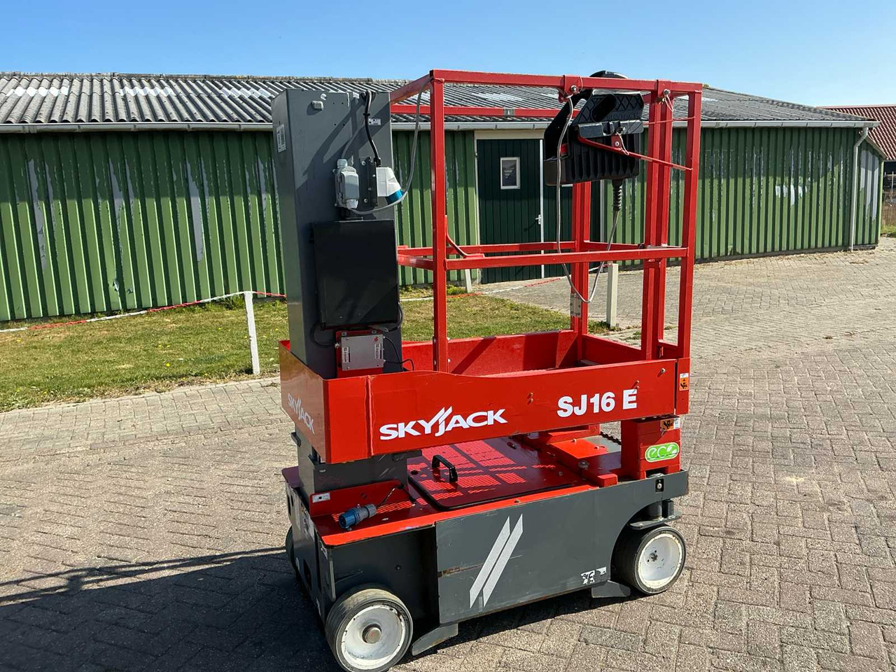 Skyjack SJ16E - منصة جومحمولةية: صورة 1 Skyjack SJ16E - منصة جومحمولةية: صورة 1