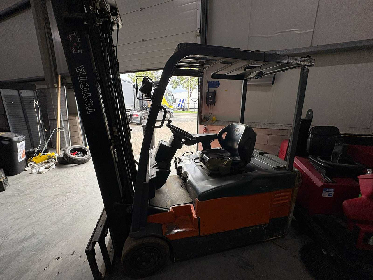 TOYOTA - 2005 - 7FBEF16 - FORKLIFT TRUCK - رافعة شوكية: صورة 2 TOYOTA - 2005 - 7FBEF16 - FORKLIFT TRUCK - رافعة شوكية: صورة 2
