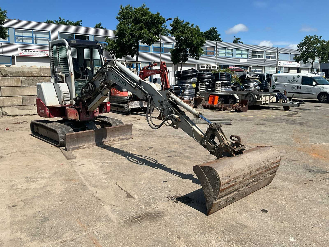 Takeuchi TB138FR - حفار صغير: صورة 2 Takeuchi TB138FR - حفار صغير: صورة 2