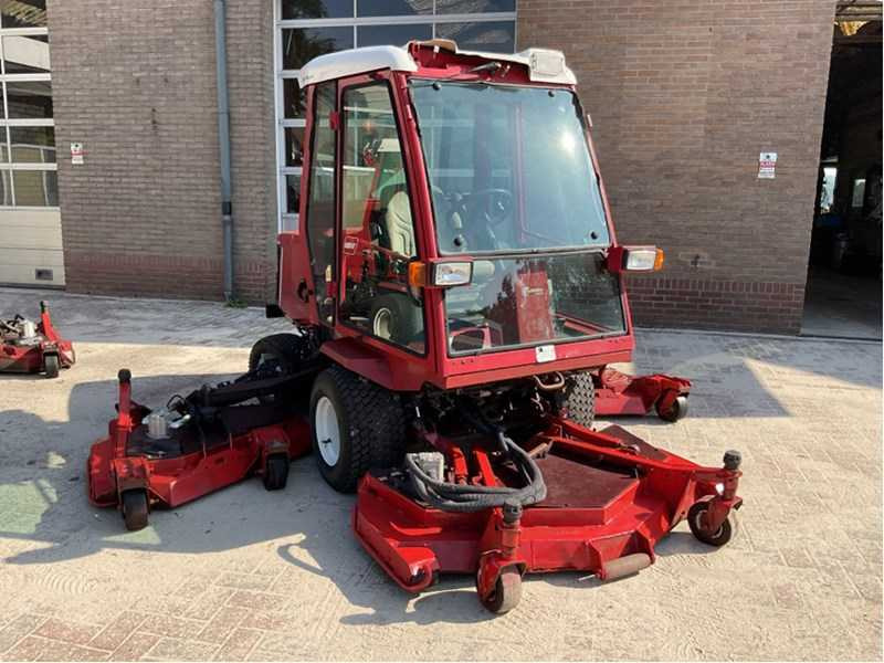 Toro Groundmaster 4000 D - التقطيع جزازة/ ماكينات قطع الحشائش: صورة 3 Toro Groundmaster 4000 D - التقطيع جزازة/ ماكينات قطع الحشائش: صورة 3