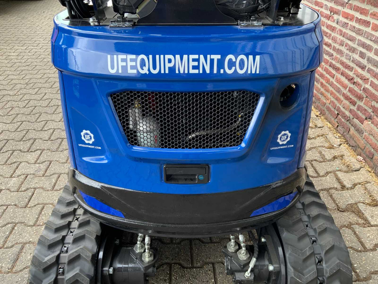 UF Equipment NM-18 - حفار زاحف: صورة 4 UF Equipment NM-18 - حفار زاحف: صورة 4