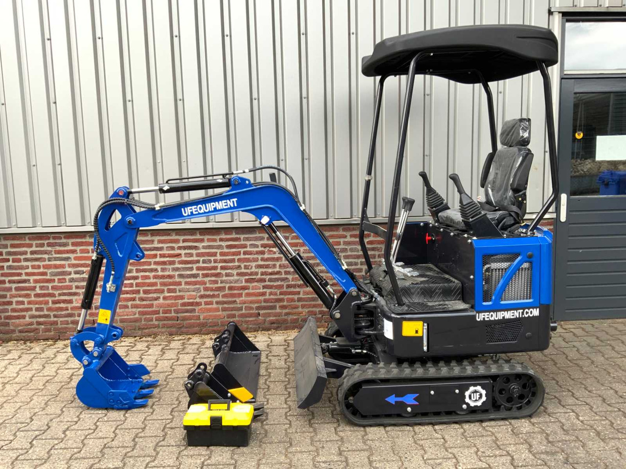 UF Equipment NM-E15 - حفار زاحف: صورة 2 UF Equipment NM-E15 - حفار زاحف: صورة 2