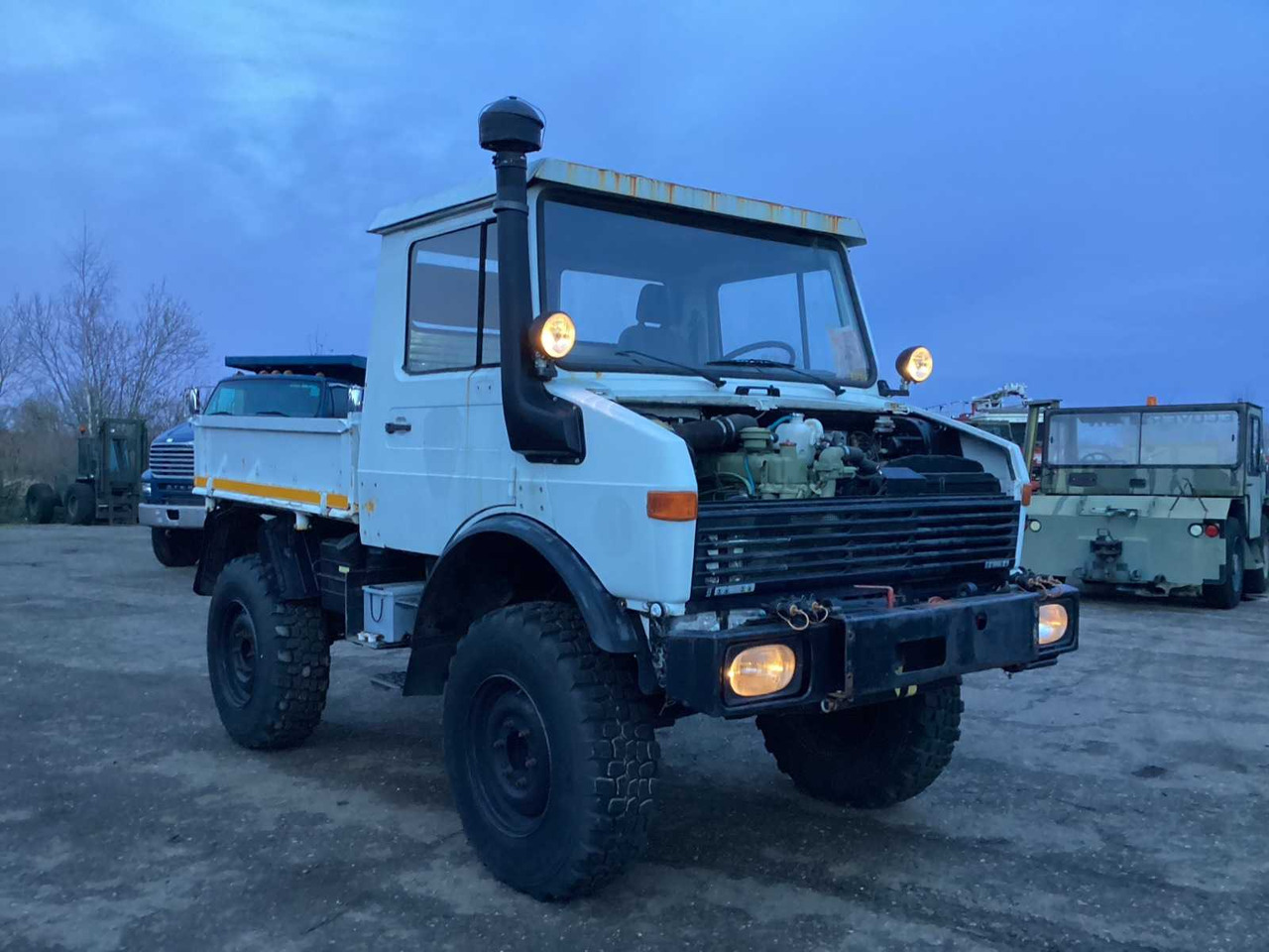 UNIMOG 424 TRUCK - شاحنة: صورة 3 UNIMOG 424 TRUCK - شاحنة: صورة 3