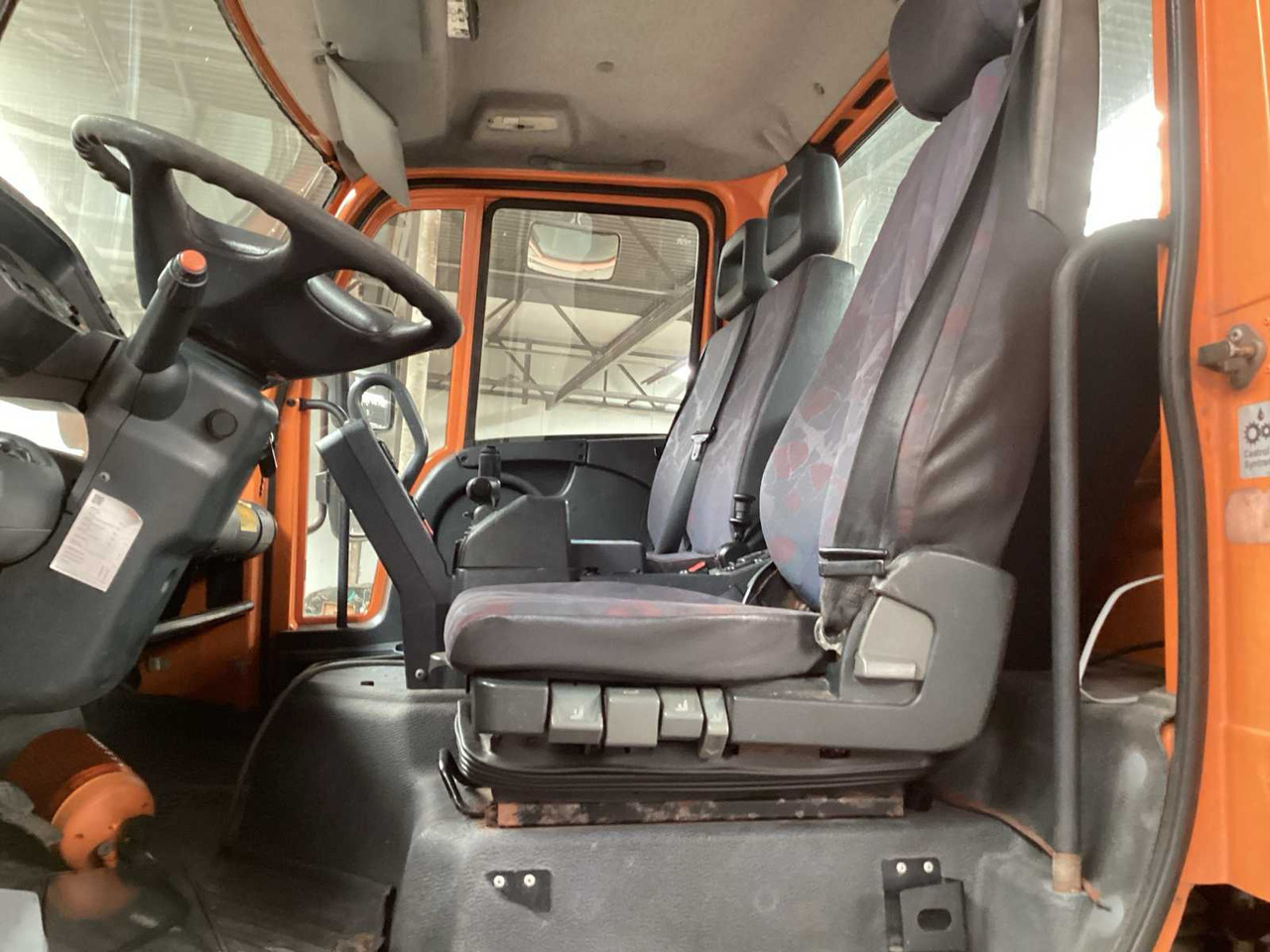 UNIMOG U 400 TRUCK - شاحنة: صورة 5 UNIMOG U 400 TRUCK - شاحنة: صورة 5