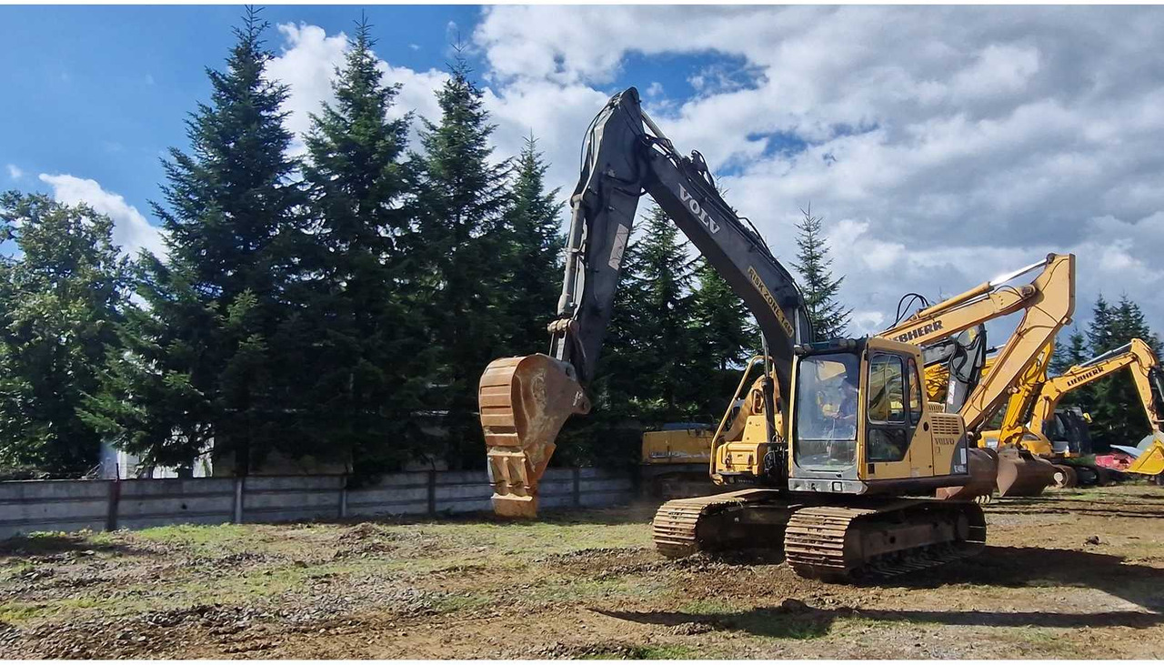 VOLVO EC140BLC - حفار زاحف: صورة 1 VOLVO EC140BLC - حفار زاحف: صورة 1