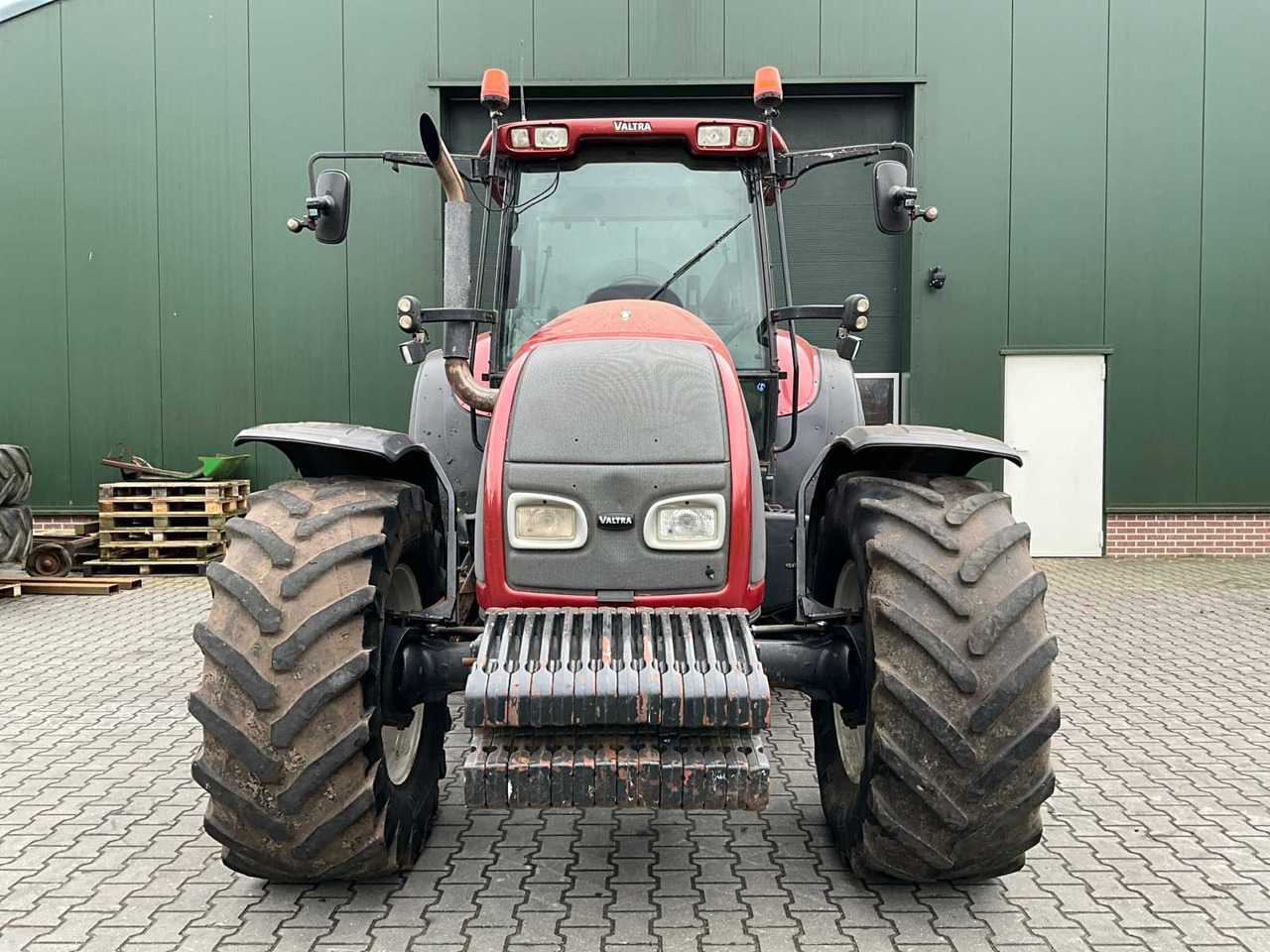 Valtra T170 - جرار: صورة 3 Valtra T170 - جرار: صورة 3