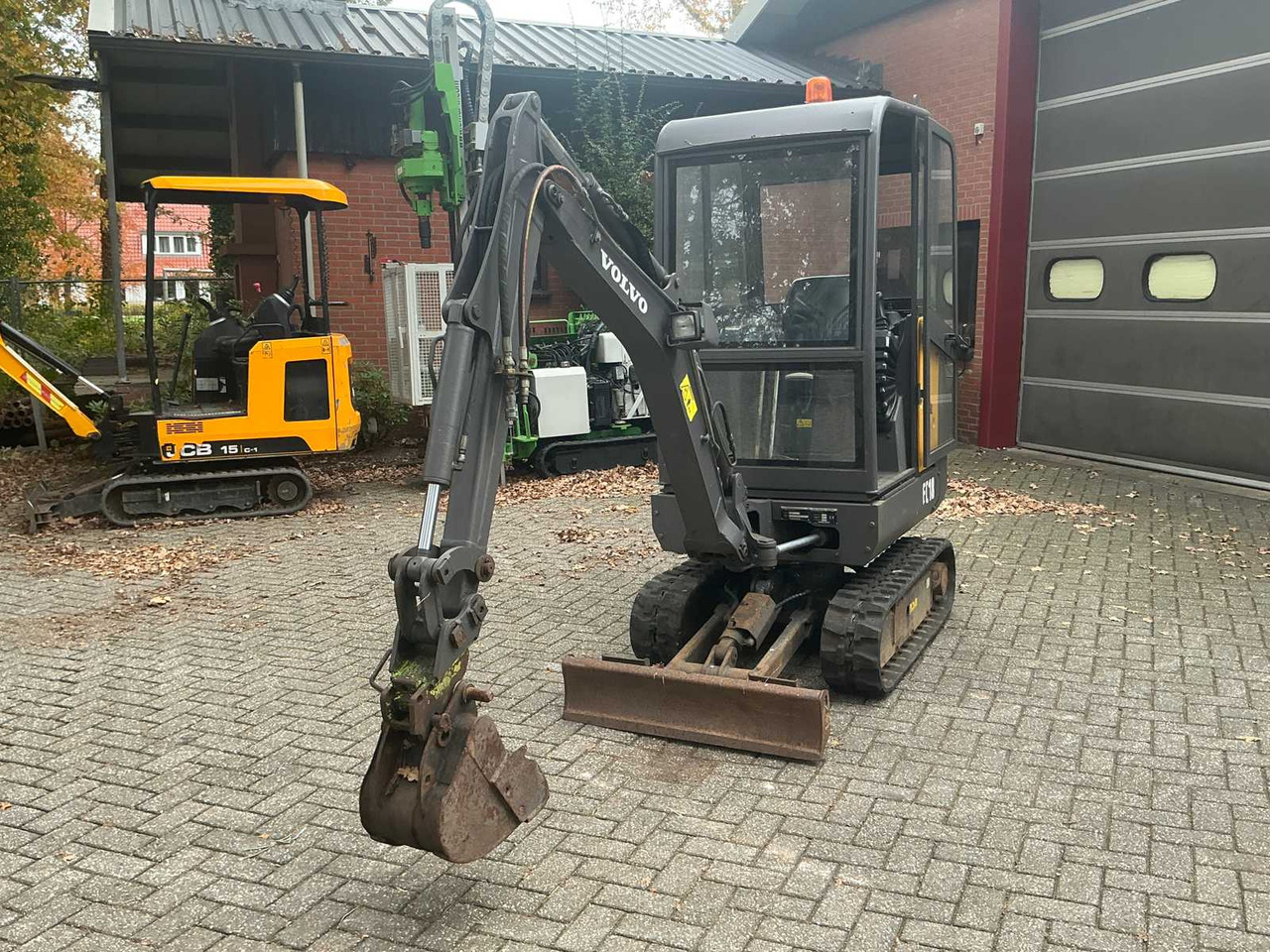 Volvo 2015 VOLVO EC-18D MINI EXCAVATOR - حفار صغير: صورة 2 Volvo 2015 VOLVO EC-18D MINI EXCAVATOR - حفار صغير: صورة 2