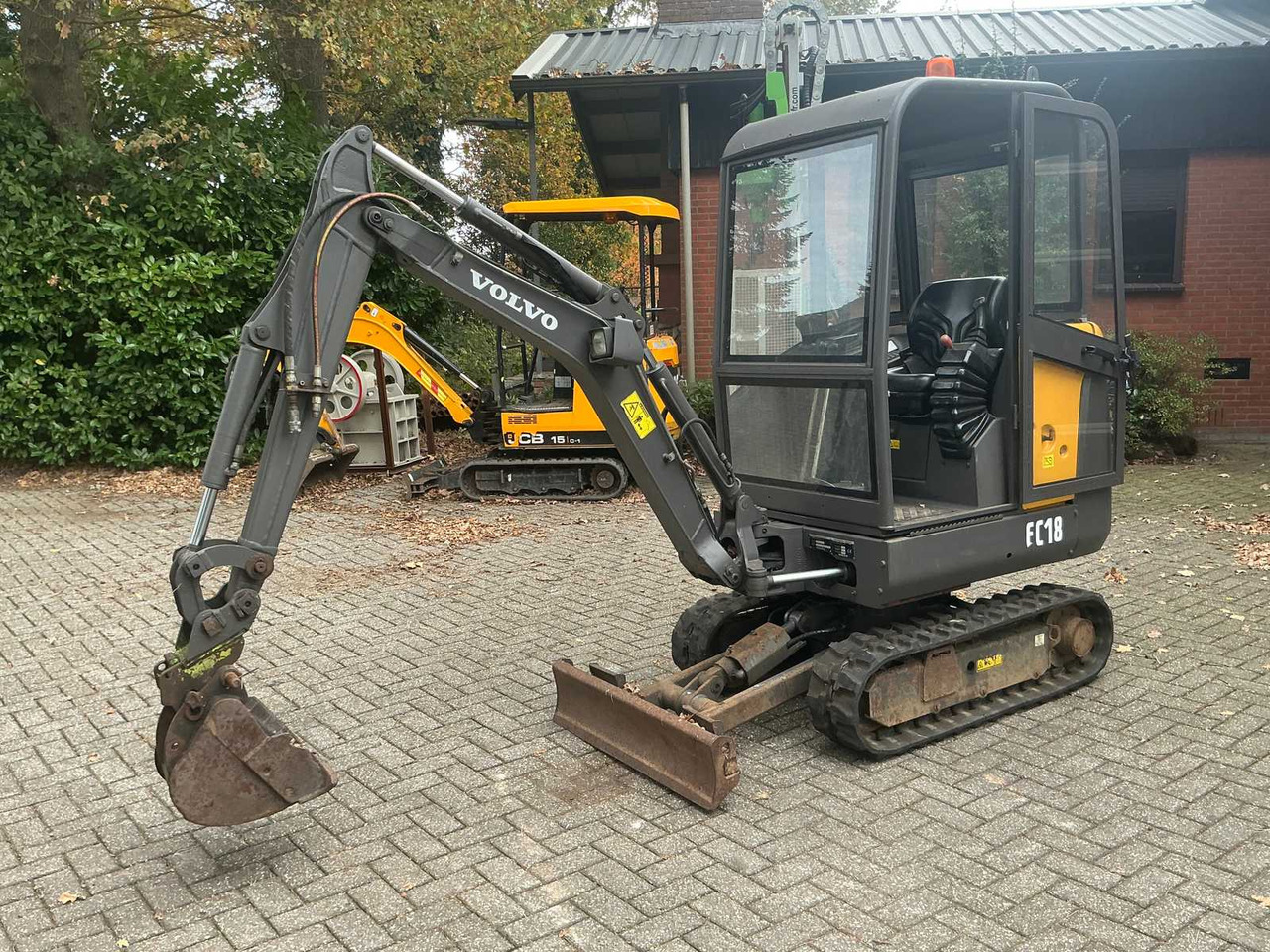 Volvo 2015 VOLVO EC-18D MINI EXCAVATOR - حفار صغير: صورة 1 Volvo 2015 VOLVO EC-18D MINI EXCAVATOR - حفار صغير: صورة 1