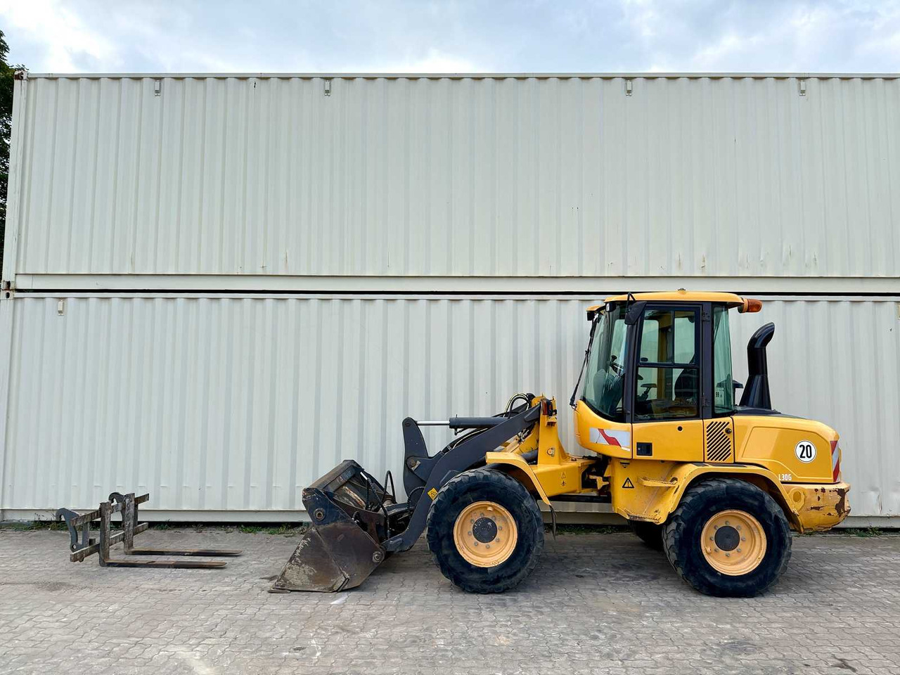 Volvo L30G - اللودر بعجل: صورة 3 Volvo L30G - اللودر بعجل: صورة 3