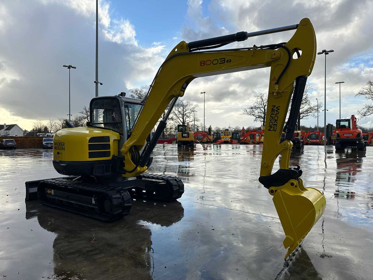 WACKER- NEUSON - 2015 - 8003 - MIDI EXCAVATOR - حفّار: صورة 3 WACKER- NEUSON - 2015 - 8003 - MIDI EXCAVATOR - حفّار: صورة 3