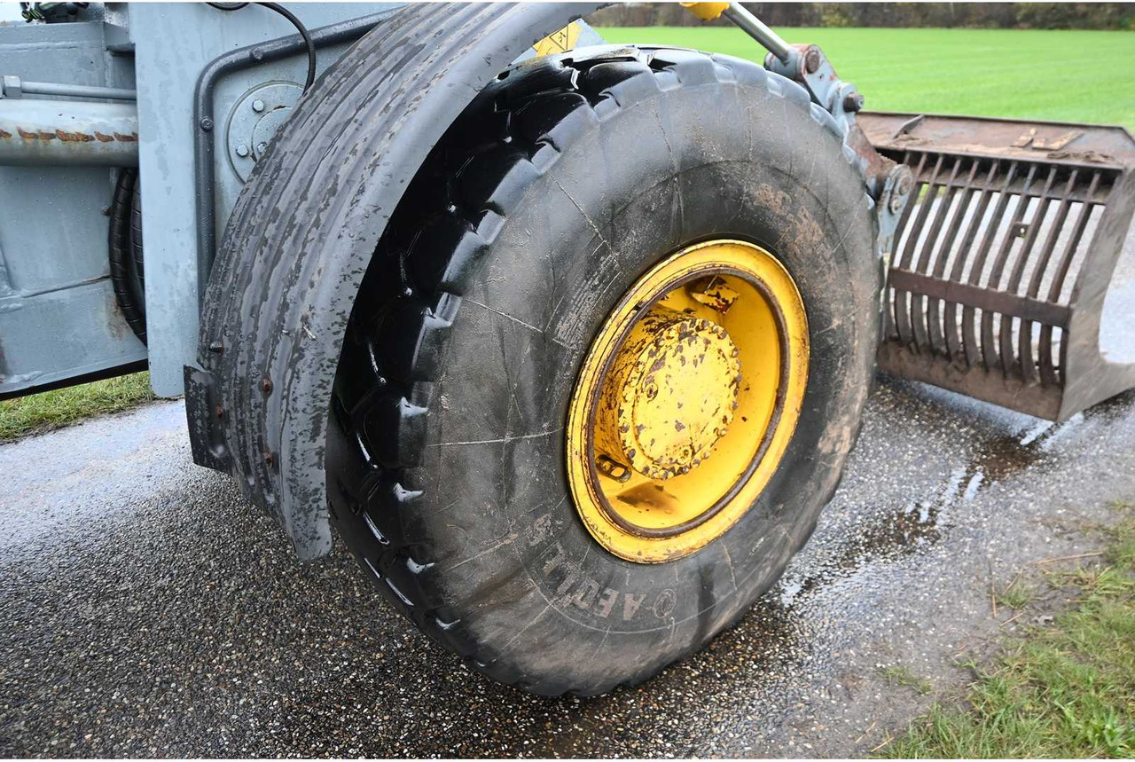 اللودر بعجل WERKLUST - 2001 - WG18D - SHOVEL: صورة 16 اللودر بعجل WERKLUST - 2001 - WG18D - SHOVEL: صورة 16