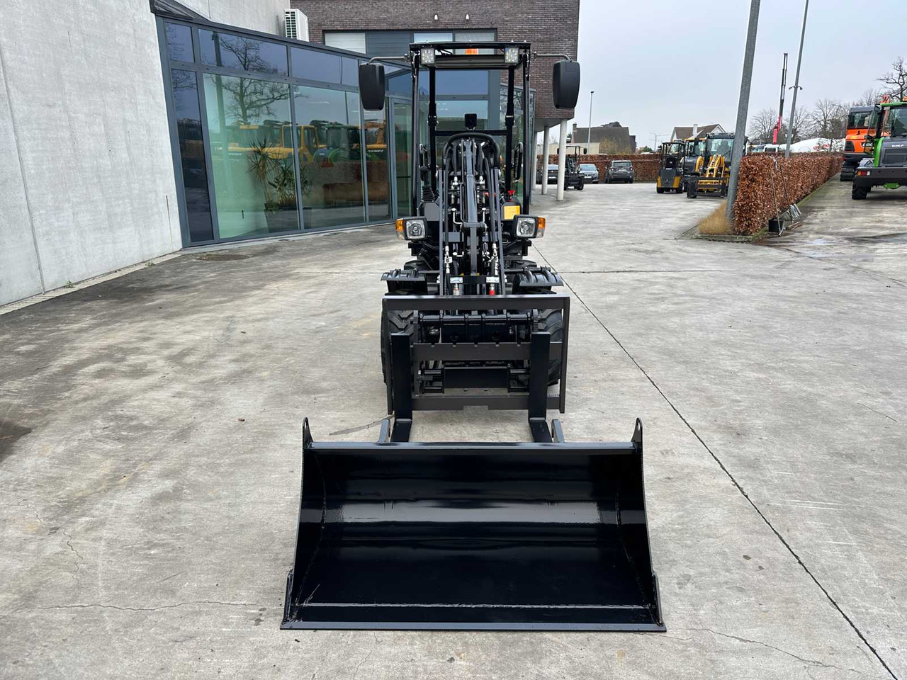 WOLF - 2025 - MINI 750 - WHEEL LOADER MINI 750 - اللودر بعجل: صورة 2 WOLF - 2025 - MINI 750 - WHEEL LOADER MINI 750 - اللودر بعجل: صورة 2